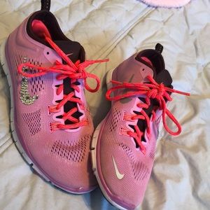 Nike woman’s running shoes